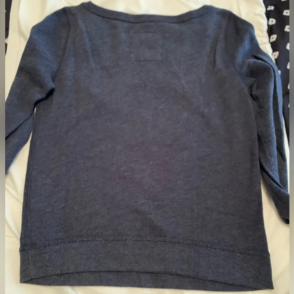 Hollister Sweatshirt with Gemstones Size XS